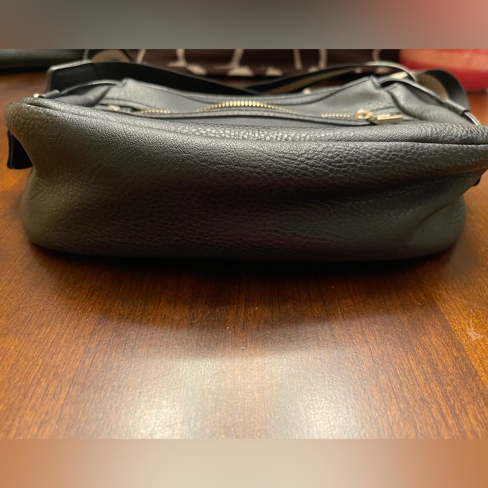 🖤 Black Crossbody Bag 🖤 - Picture 8 of 8